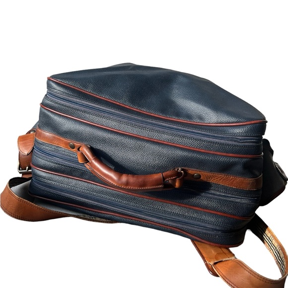 Authentic Burberrys Large travel Bag - Picture 2 of 12